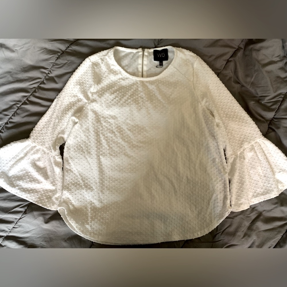 W5 Bell-Sleeve Blouse